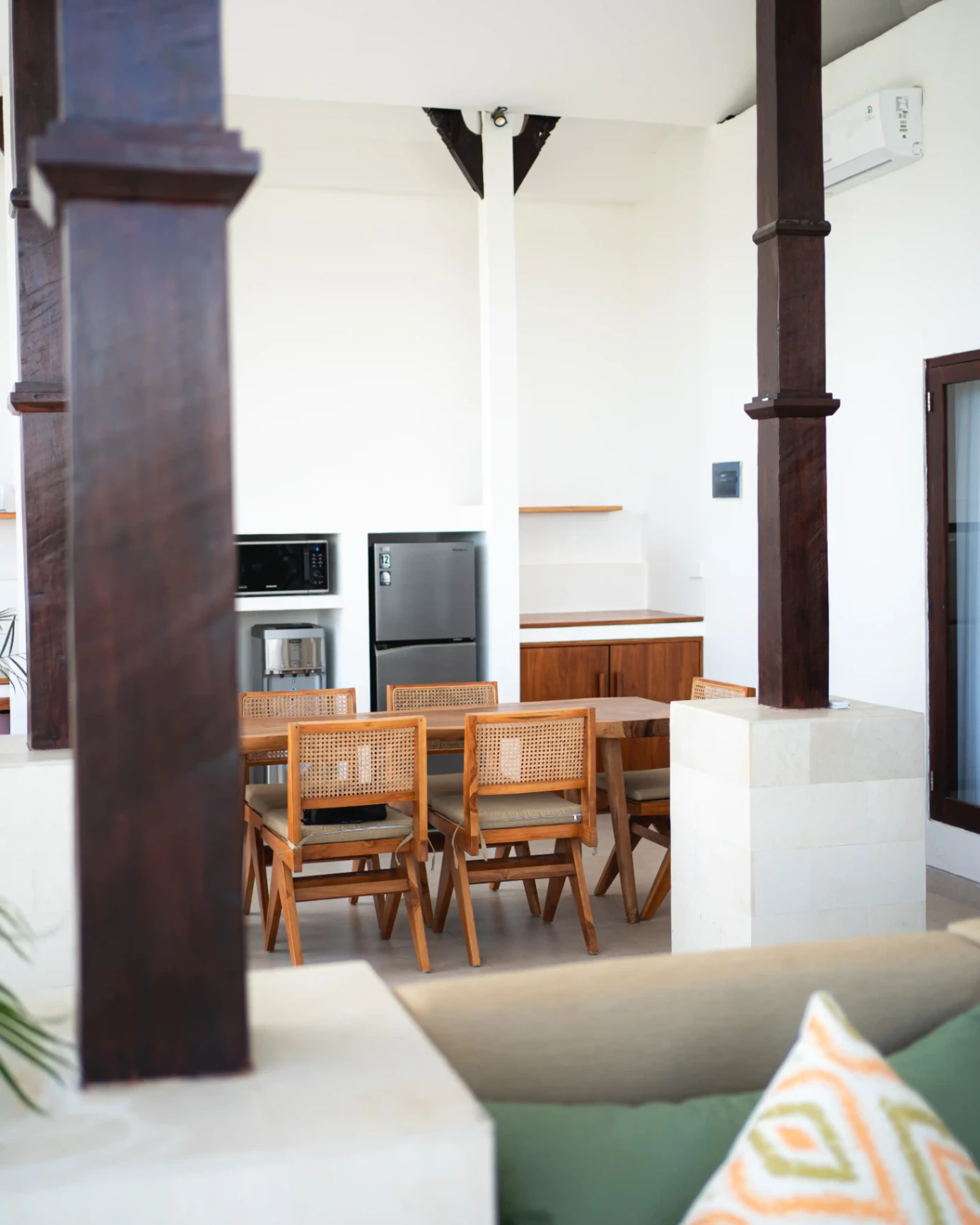 Villa image 2