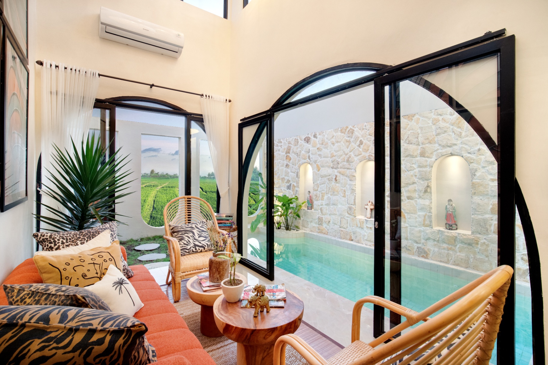 Villa image 2