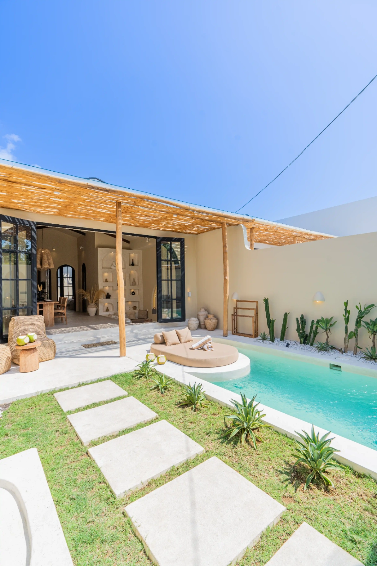 Villa image 1