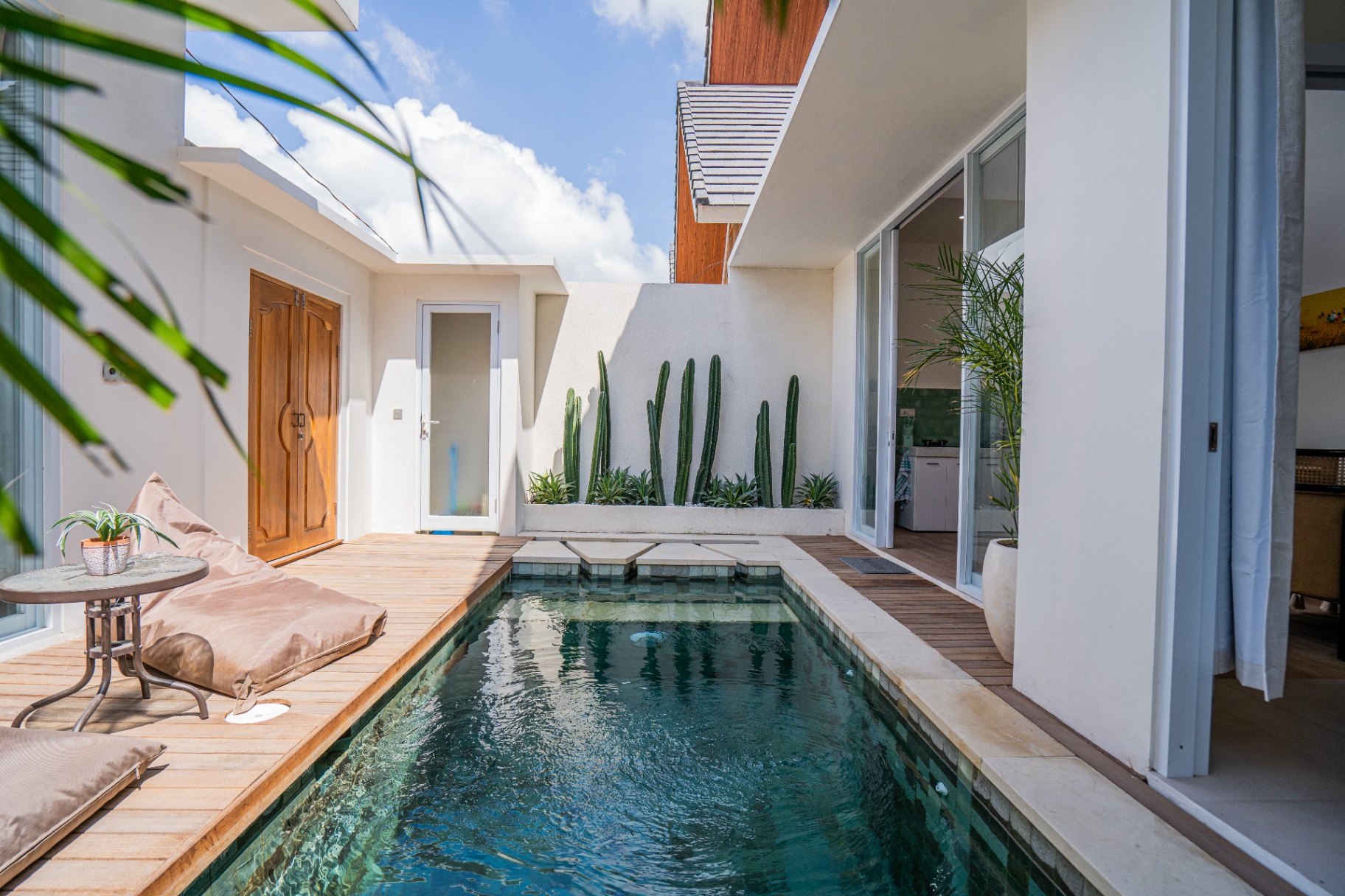 Villa image 1