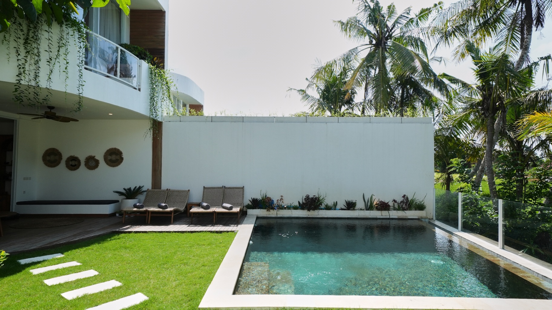 Villa image 1