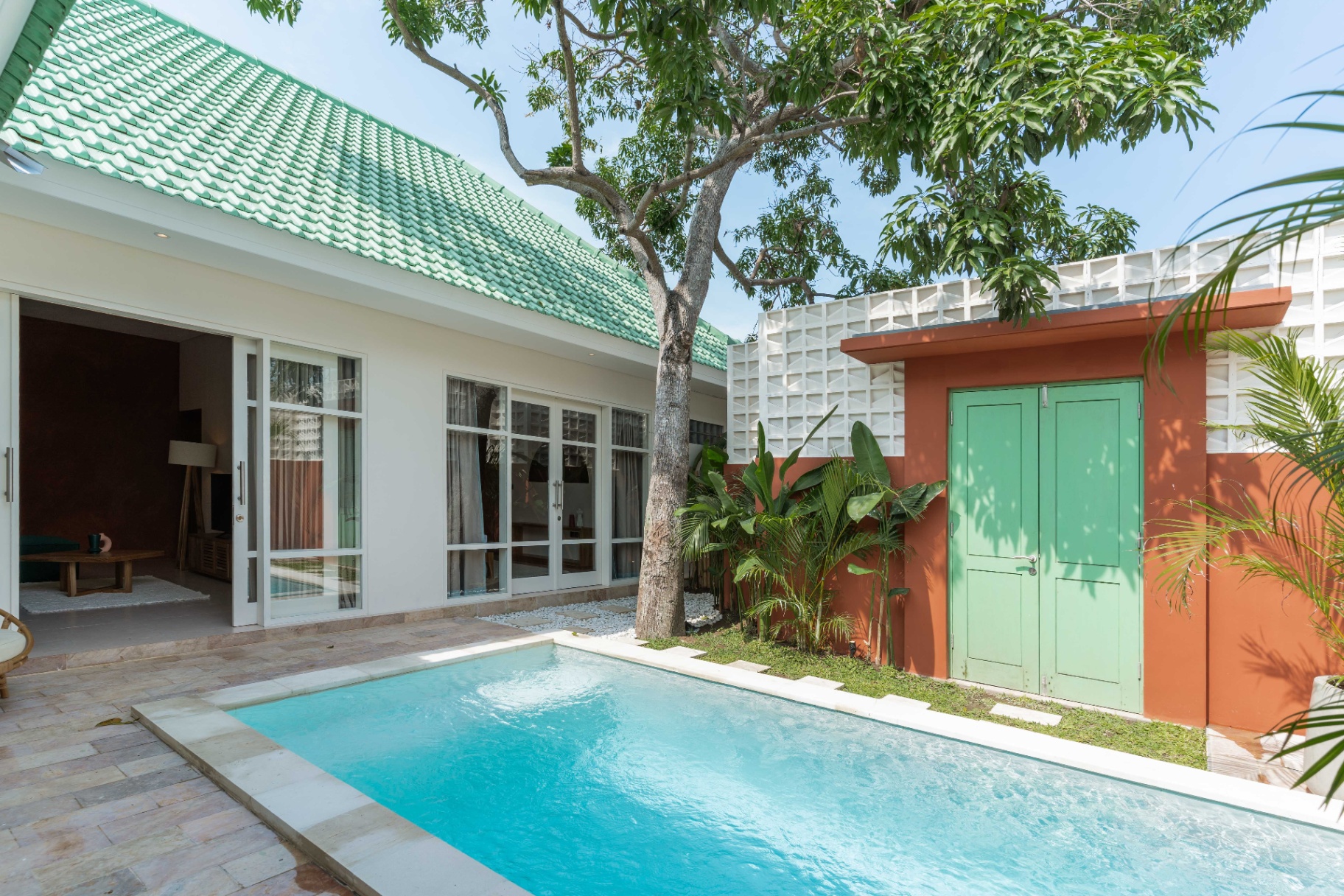 Villa image 2