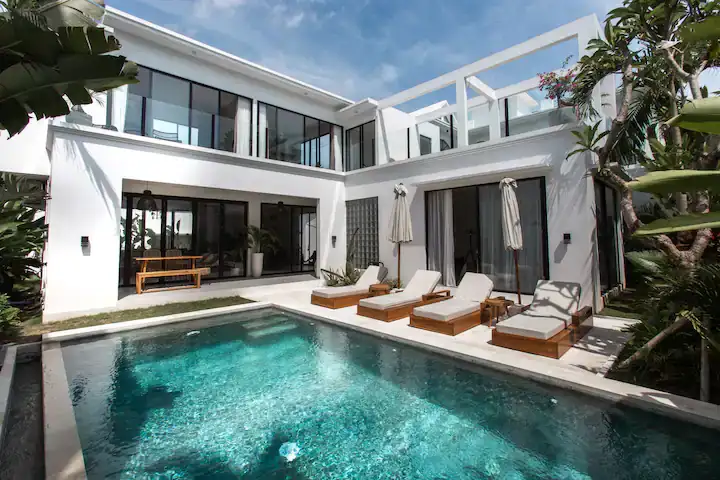 Villa image 1