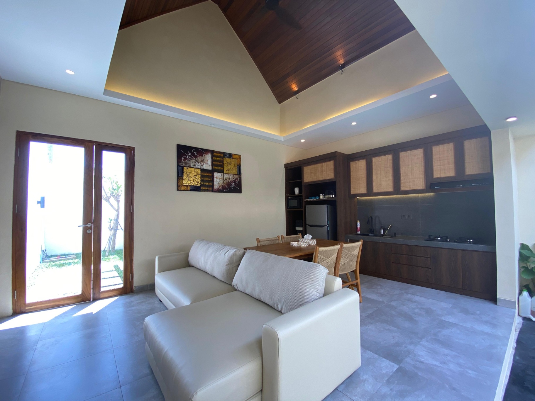 Villa image 2