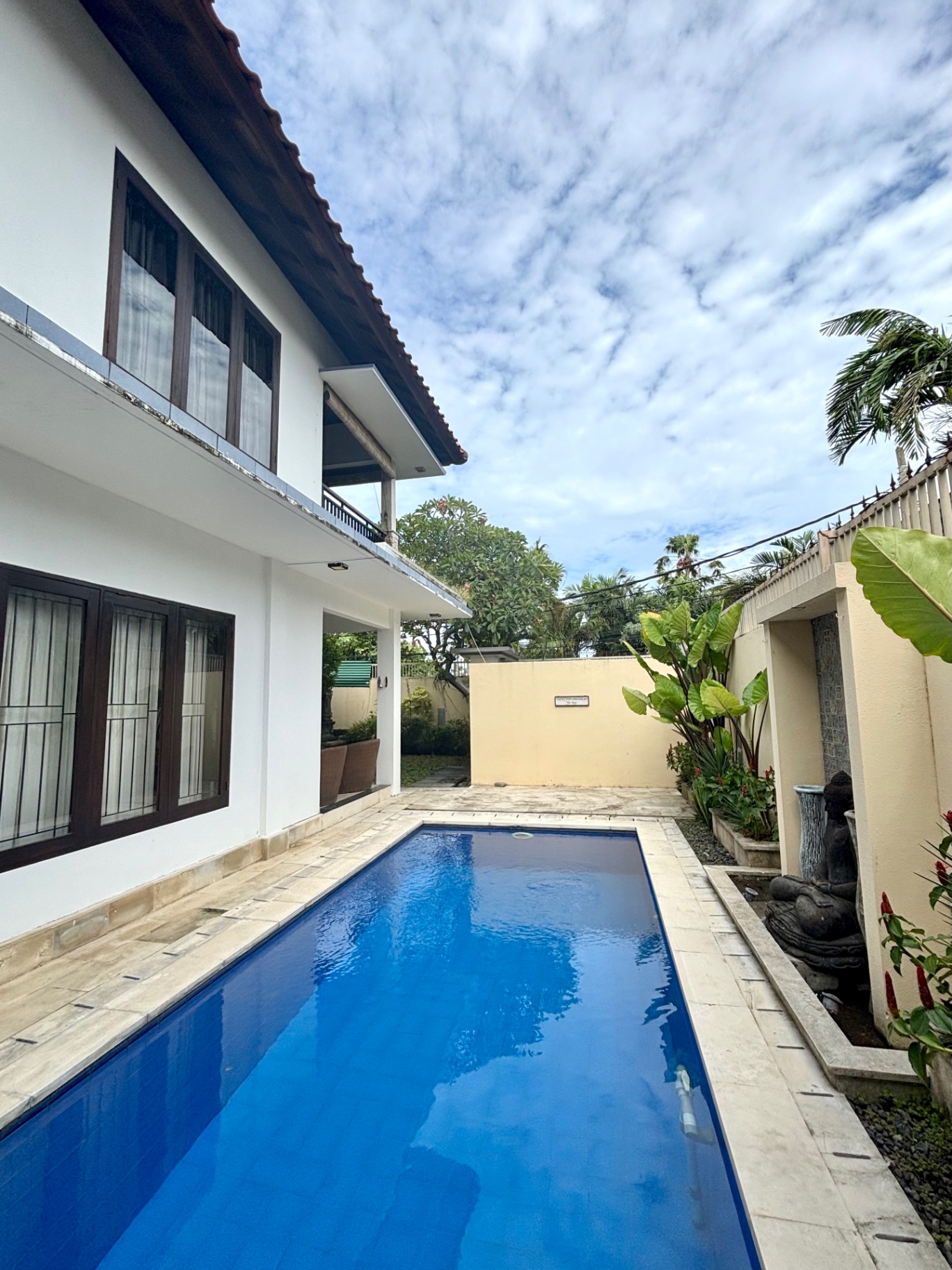 Villa image 1
