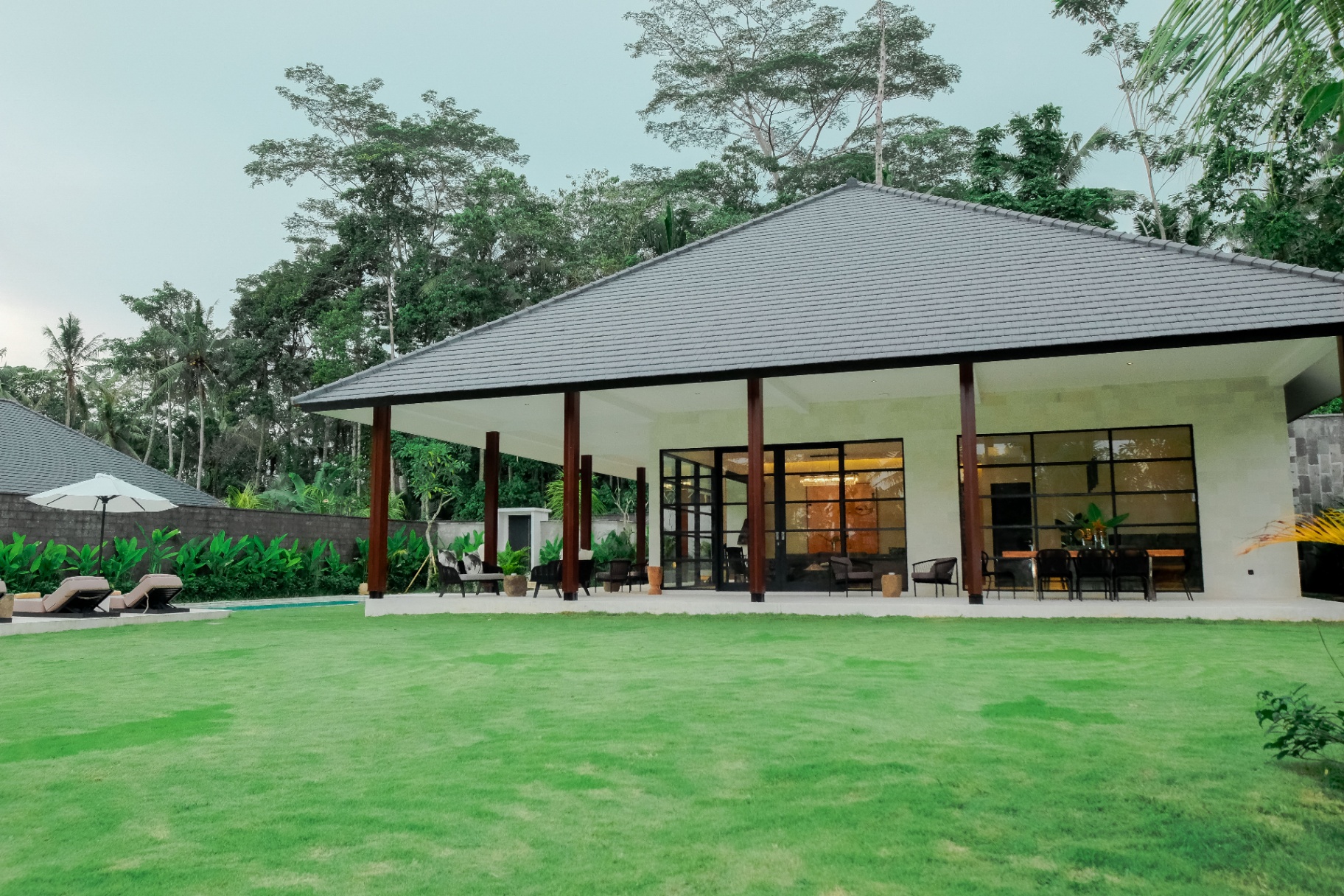 Villa image 2
