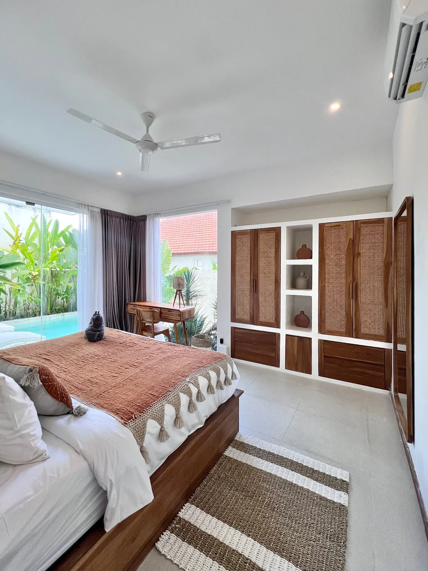 #1 MODERN 1BR VILLA WITH PRIVATE ROOFTOP & POOL