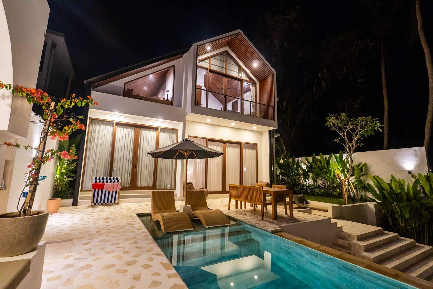 Villa image 1