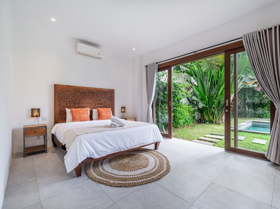 Villa image 2