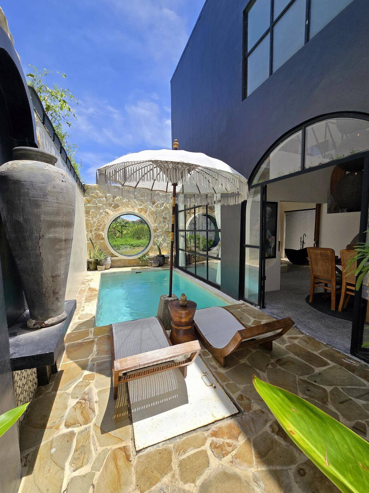 Villa image 1