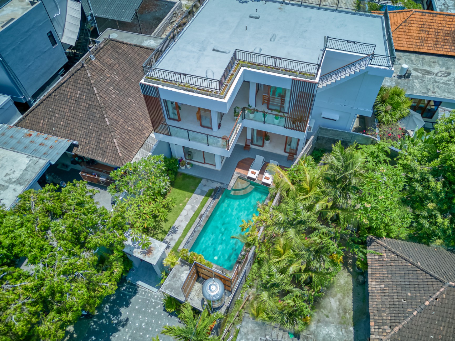 Villa image 2