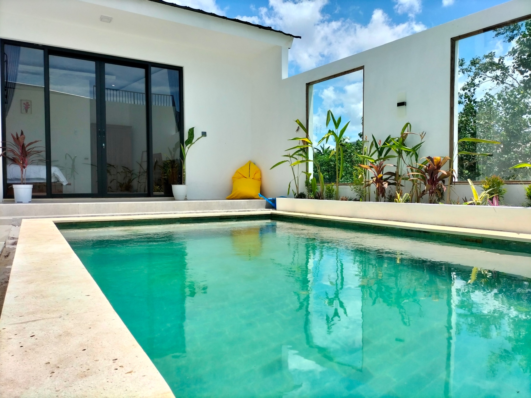 Villa image 1
