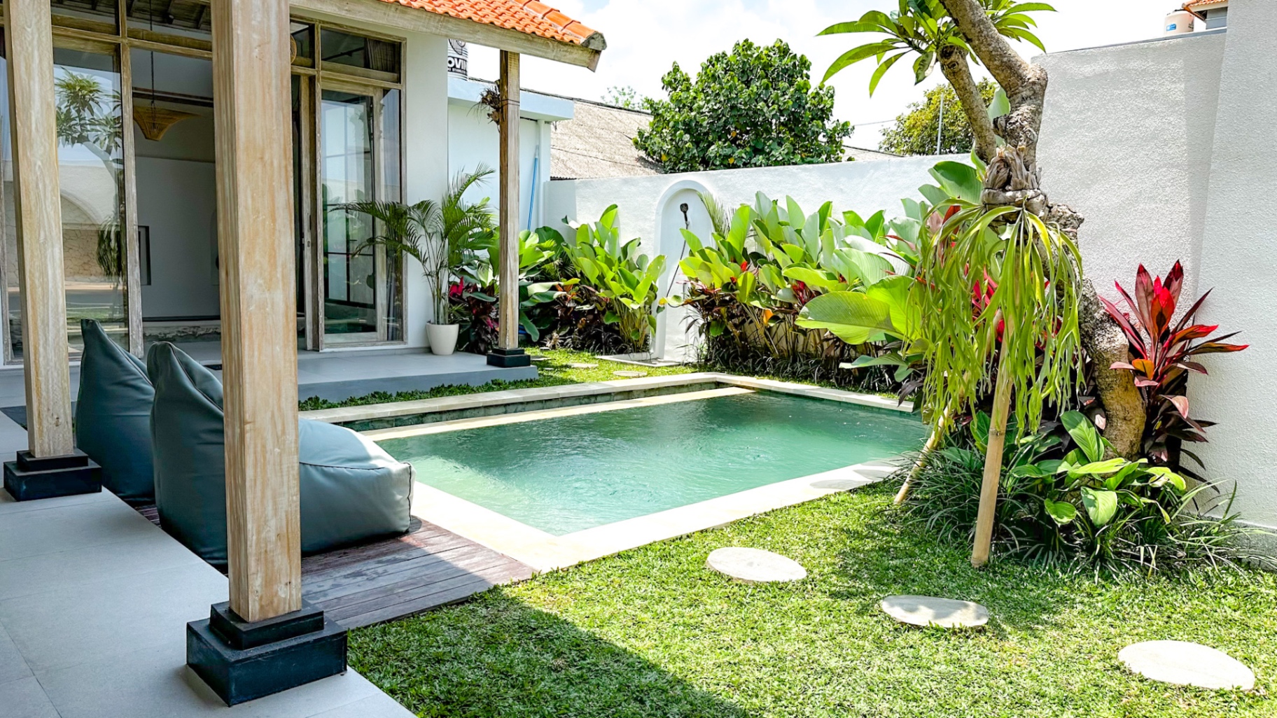 Villa image 1