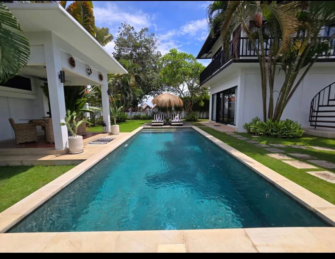 Villa image 1
