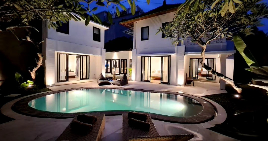 Villa image 1