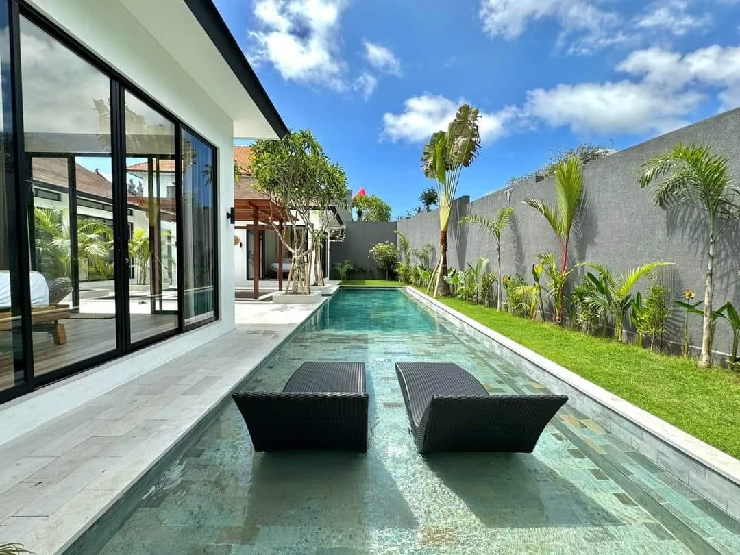Villa image 1