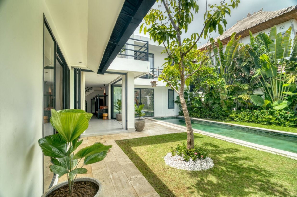 Villa image 1
