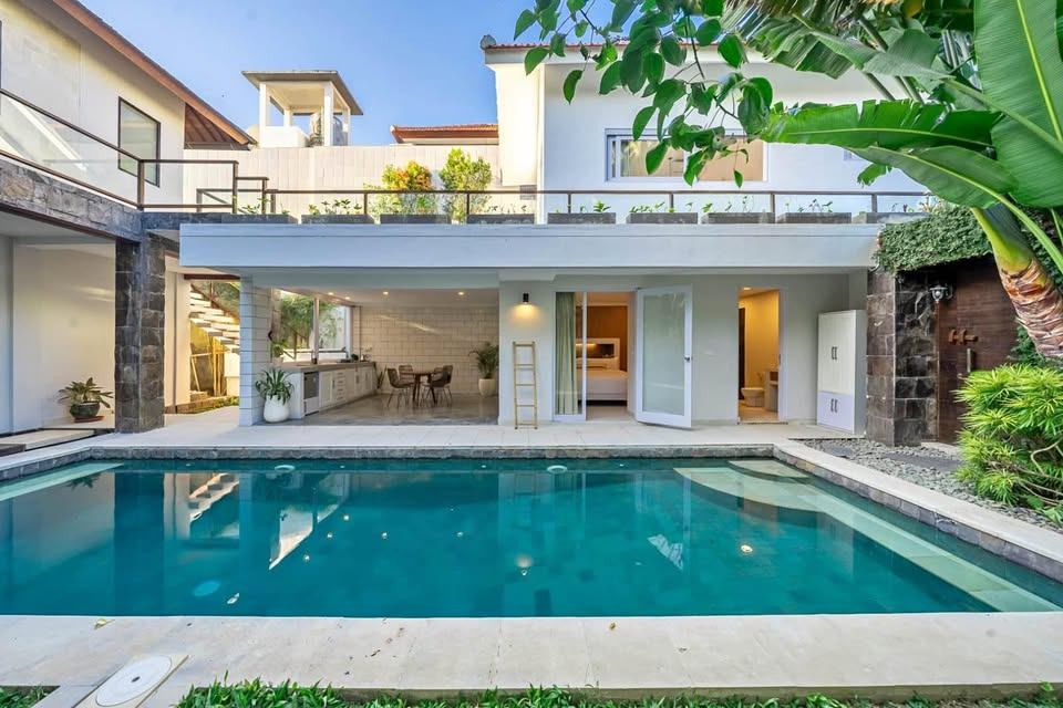 Villa image 1
