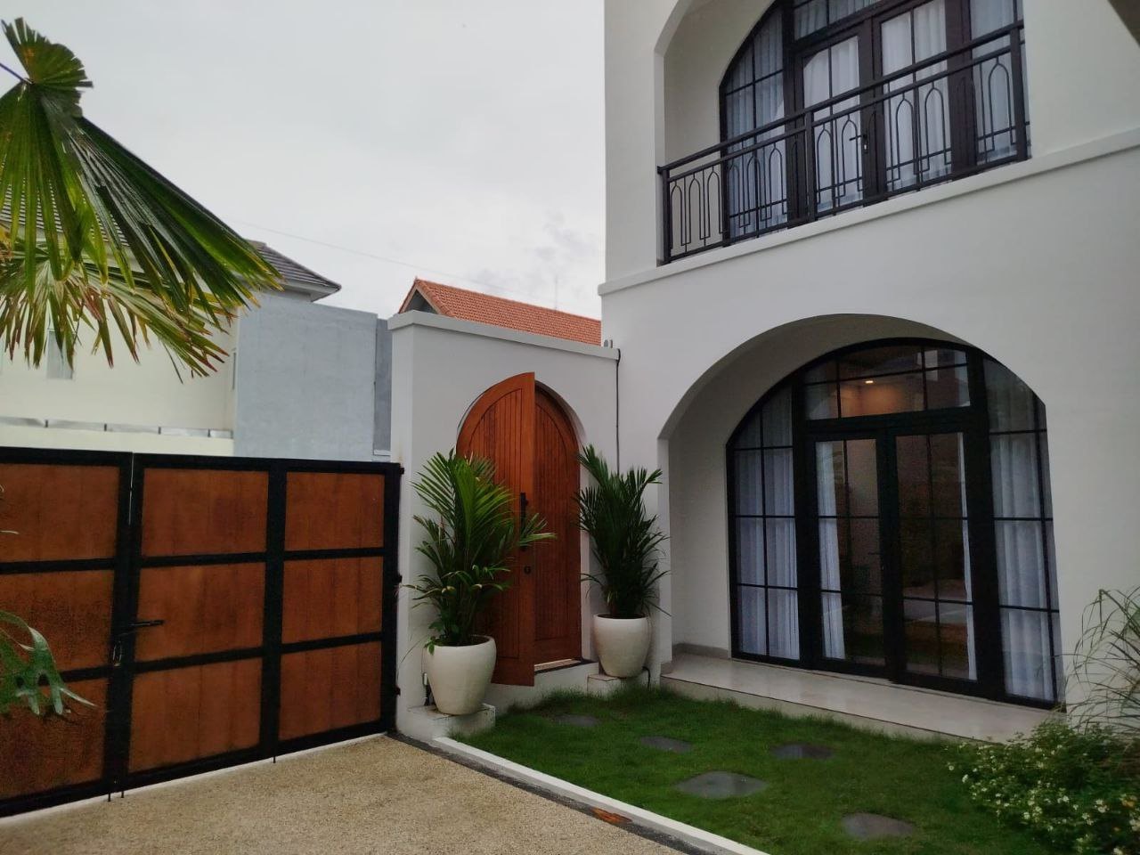 Villa image 1
