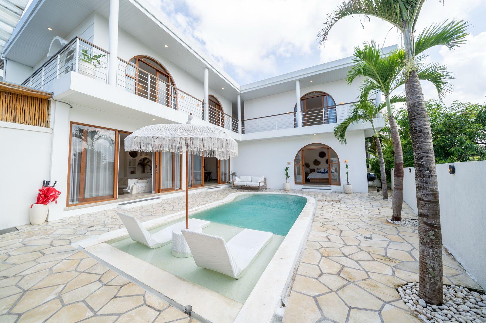 Villa image 1