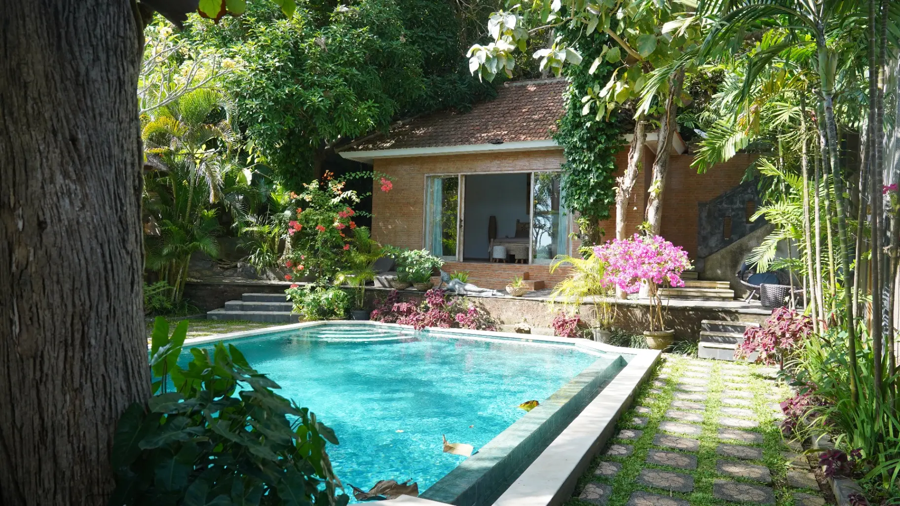 The Laras Villa - 3BR Villa in Jimbaran