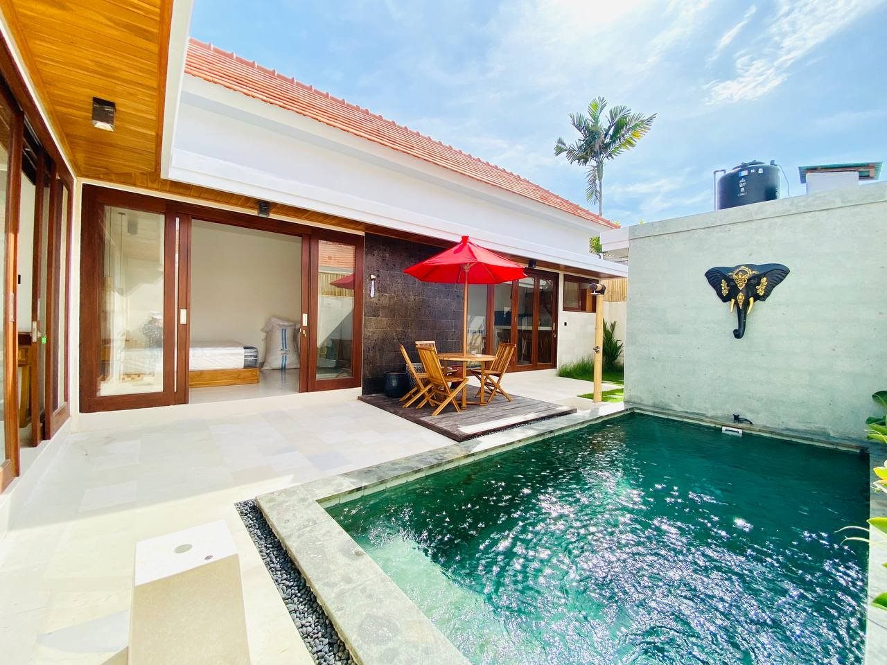 Villa image 2