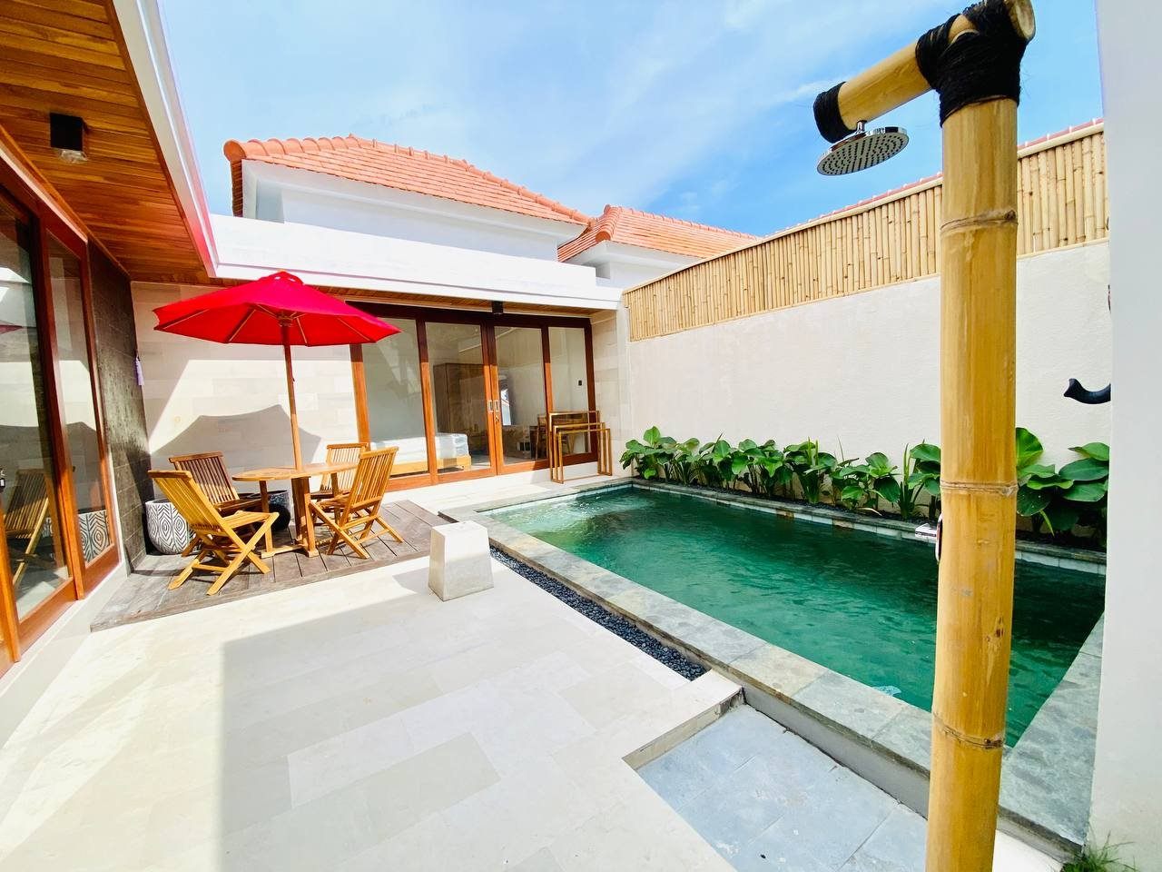 Villa image 1