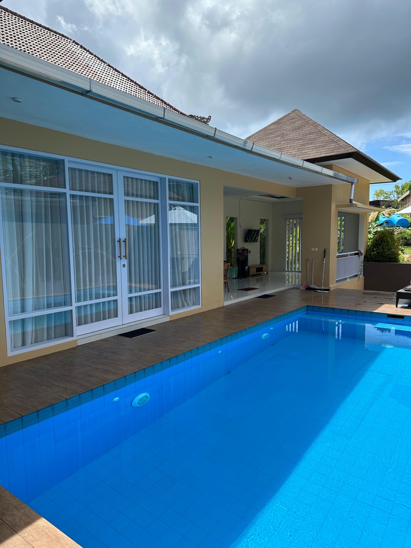 Villa image 1