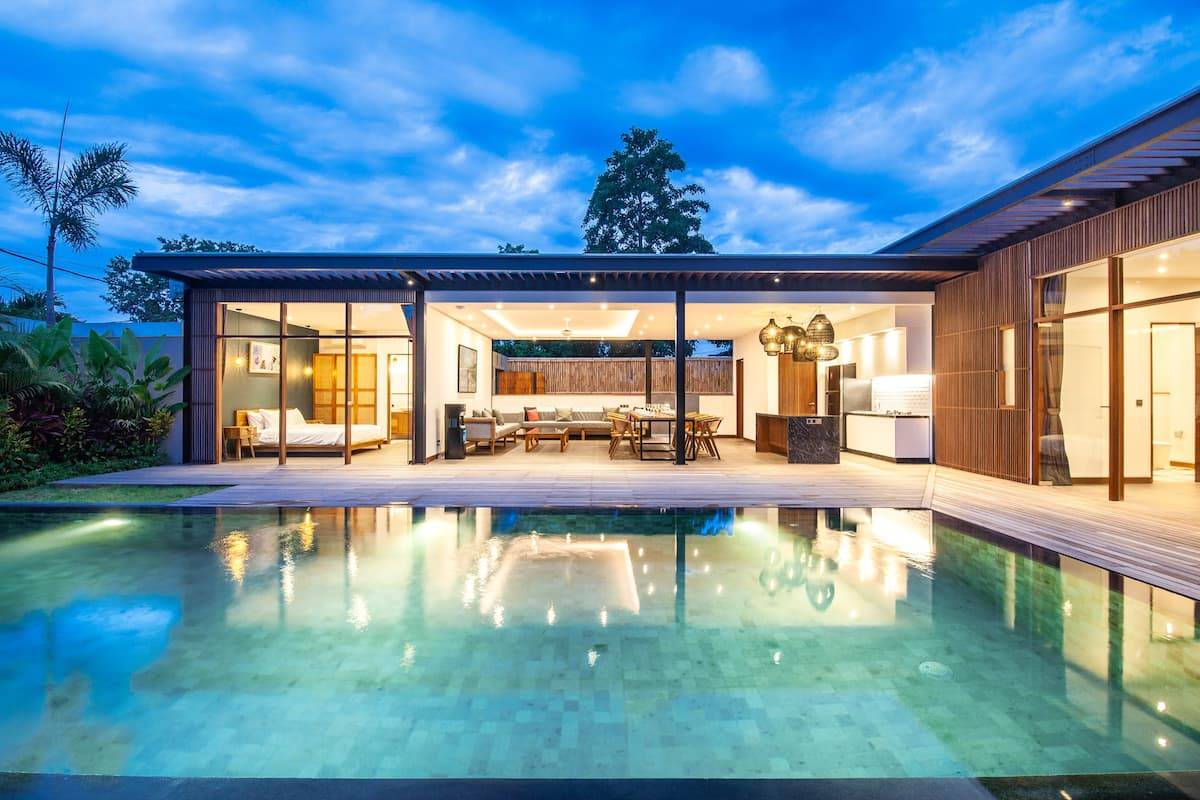 Villa image 1