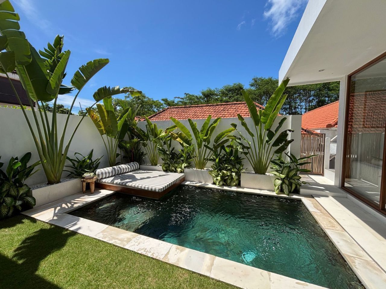 Villa image 1