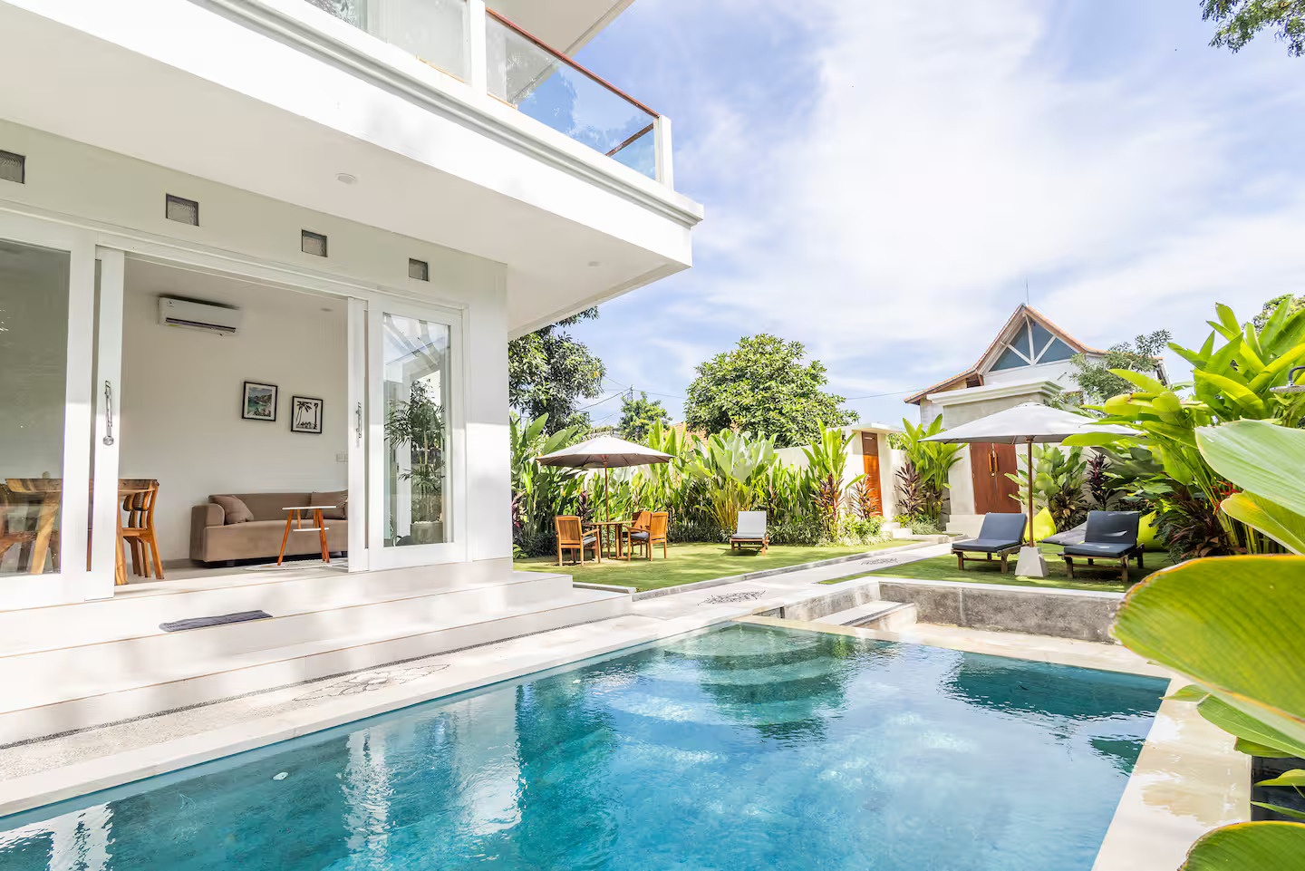 Villa image 2