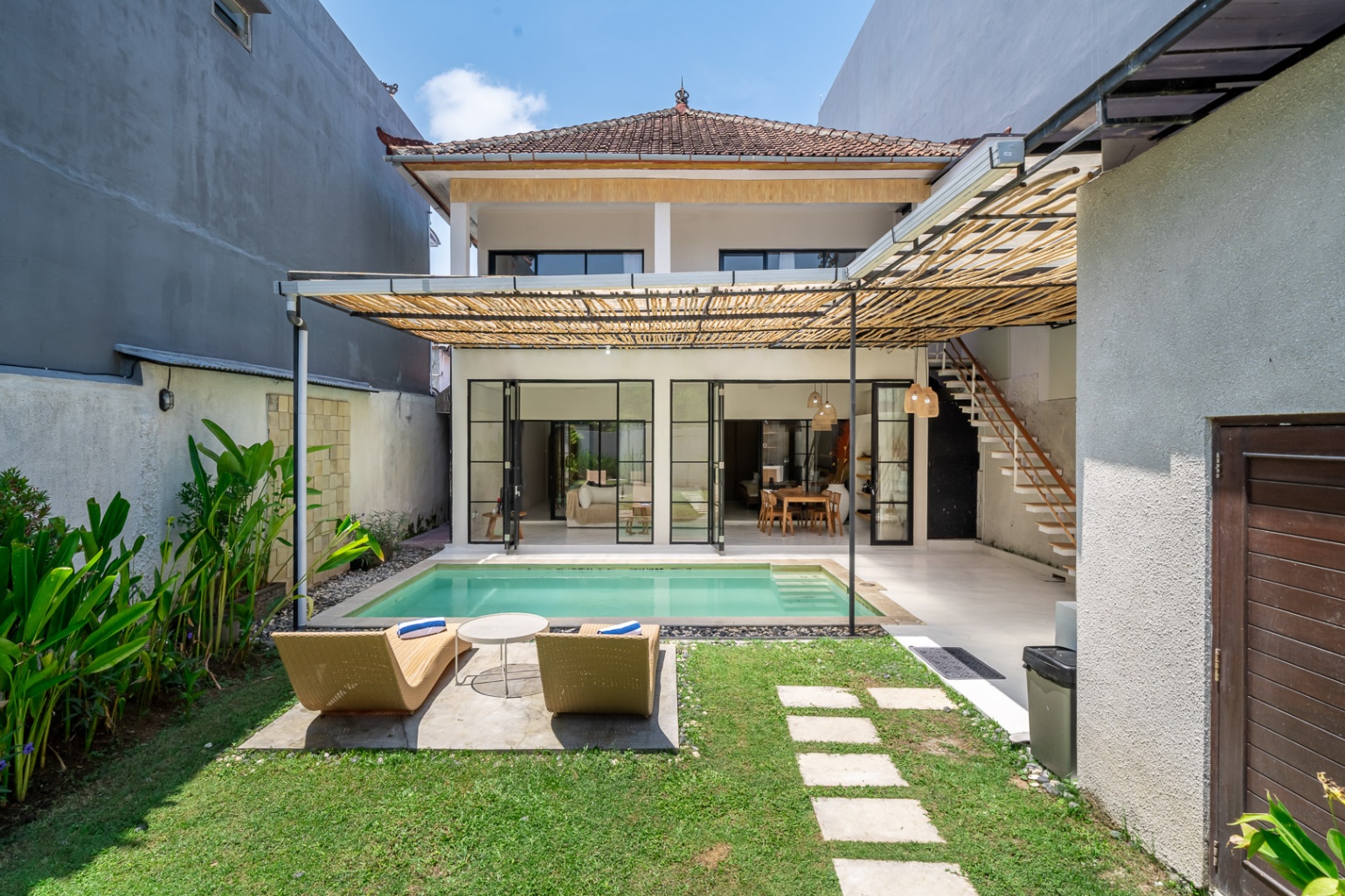 Villa image 2