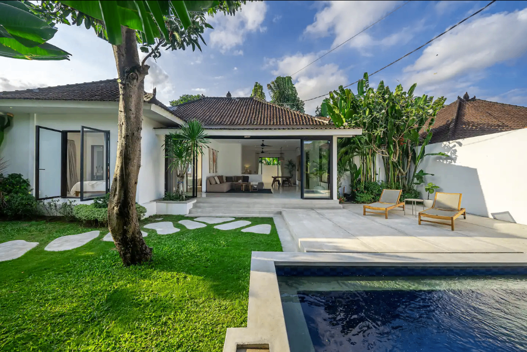 Villa image 1