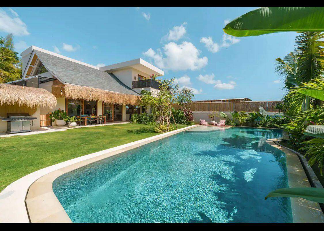 Villa image 1