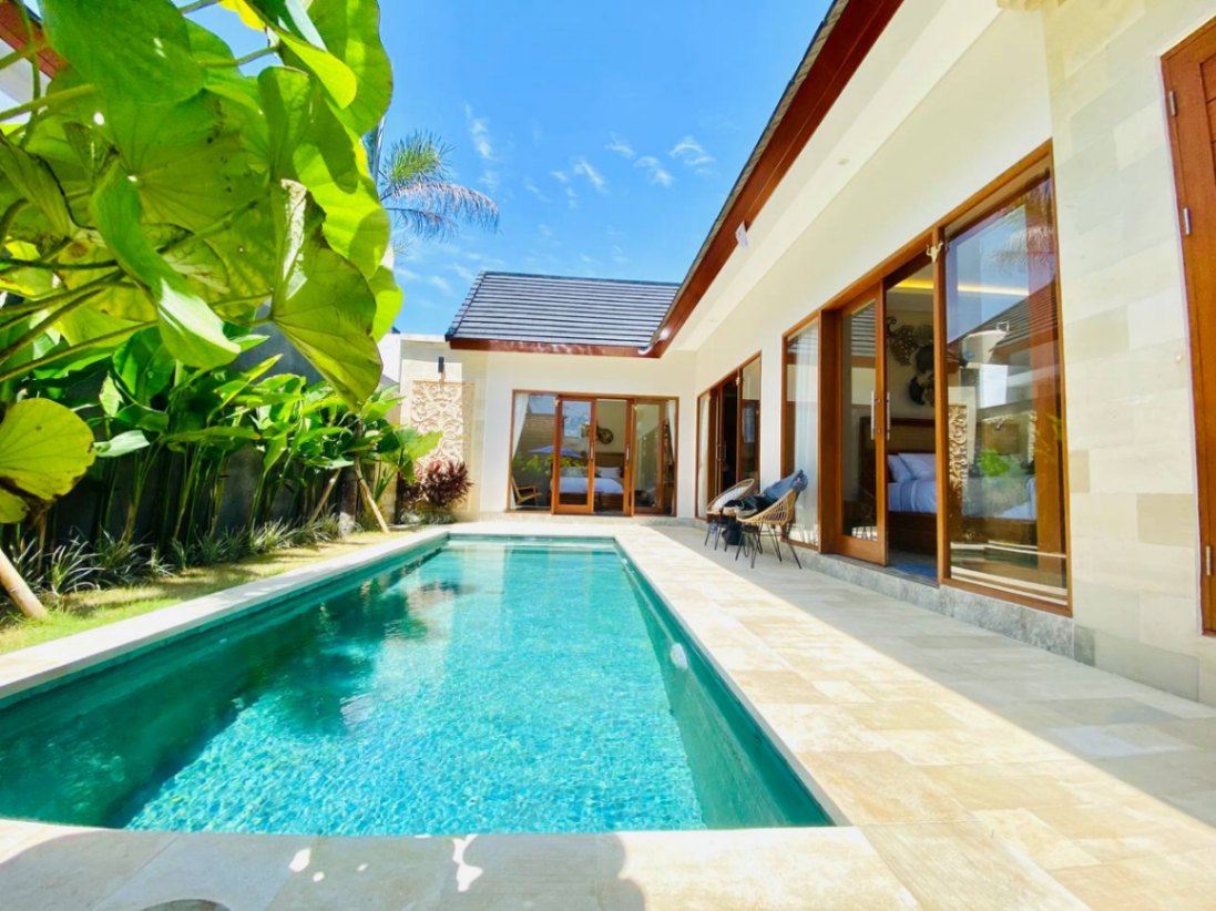 Villa image 1
