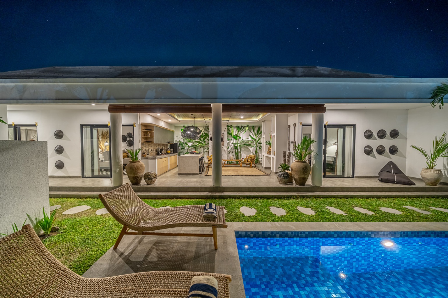 Villa image 1