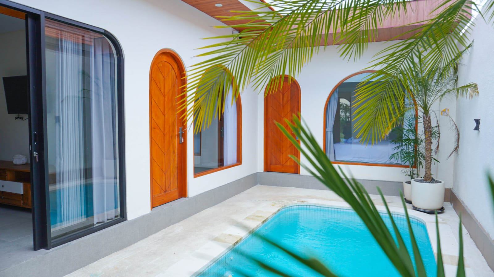 Villa image 1