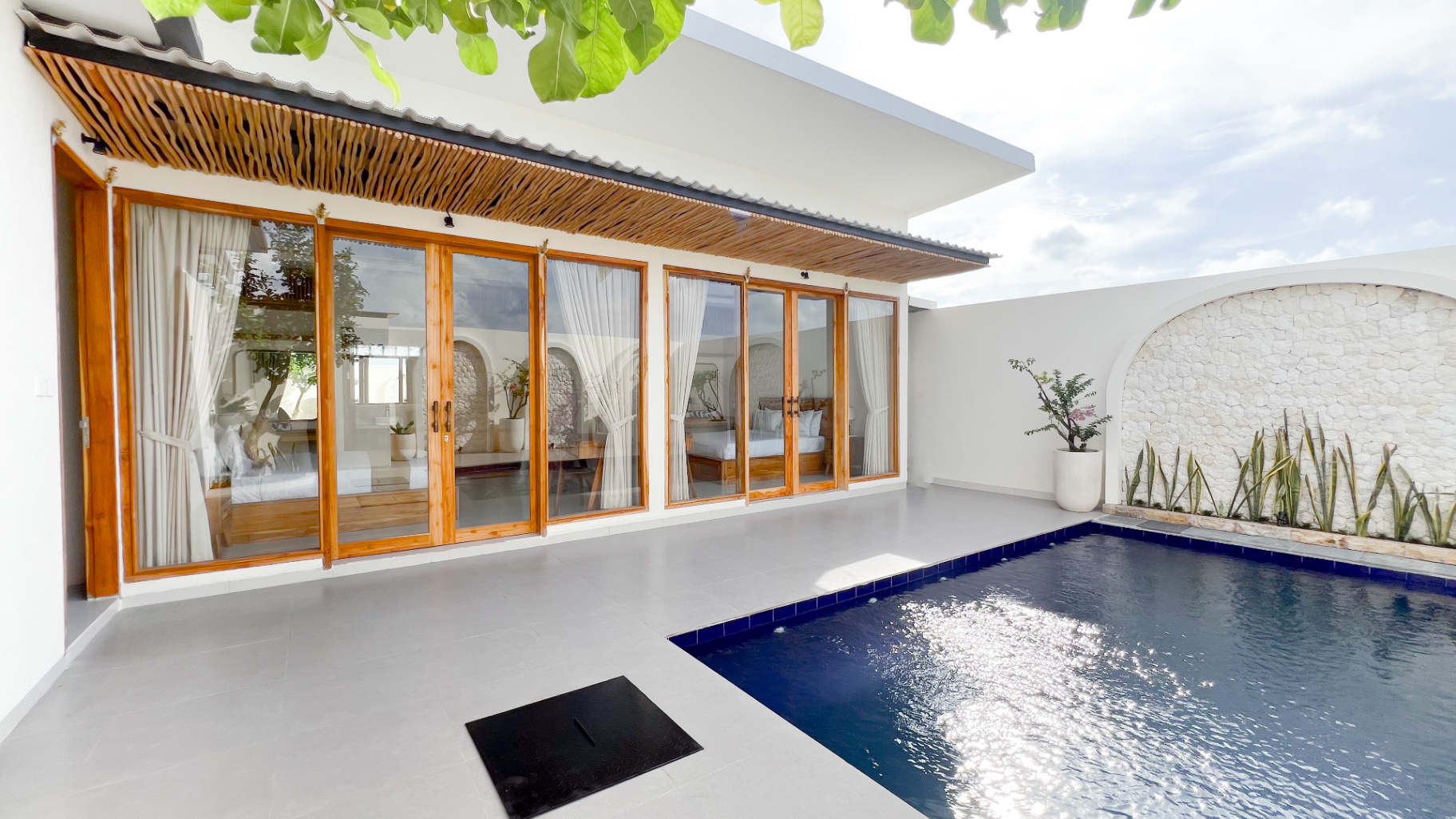 Villa image 1