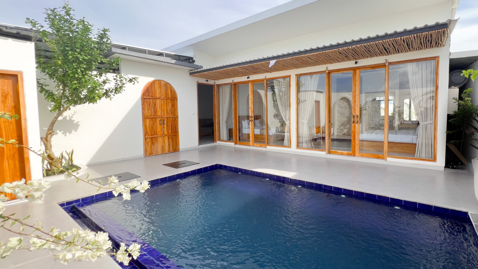 Villa image 2