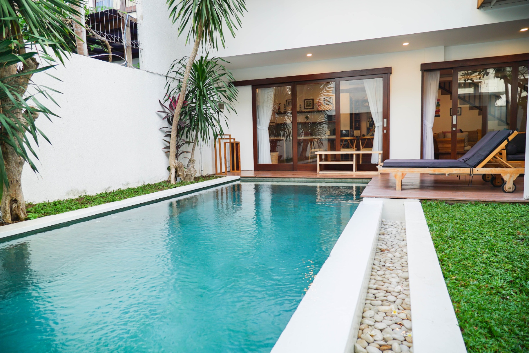 Villa image 2