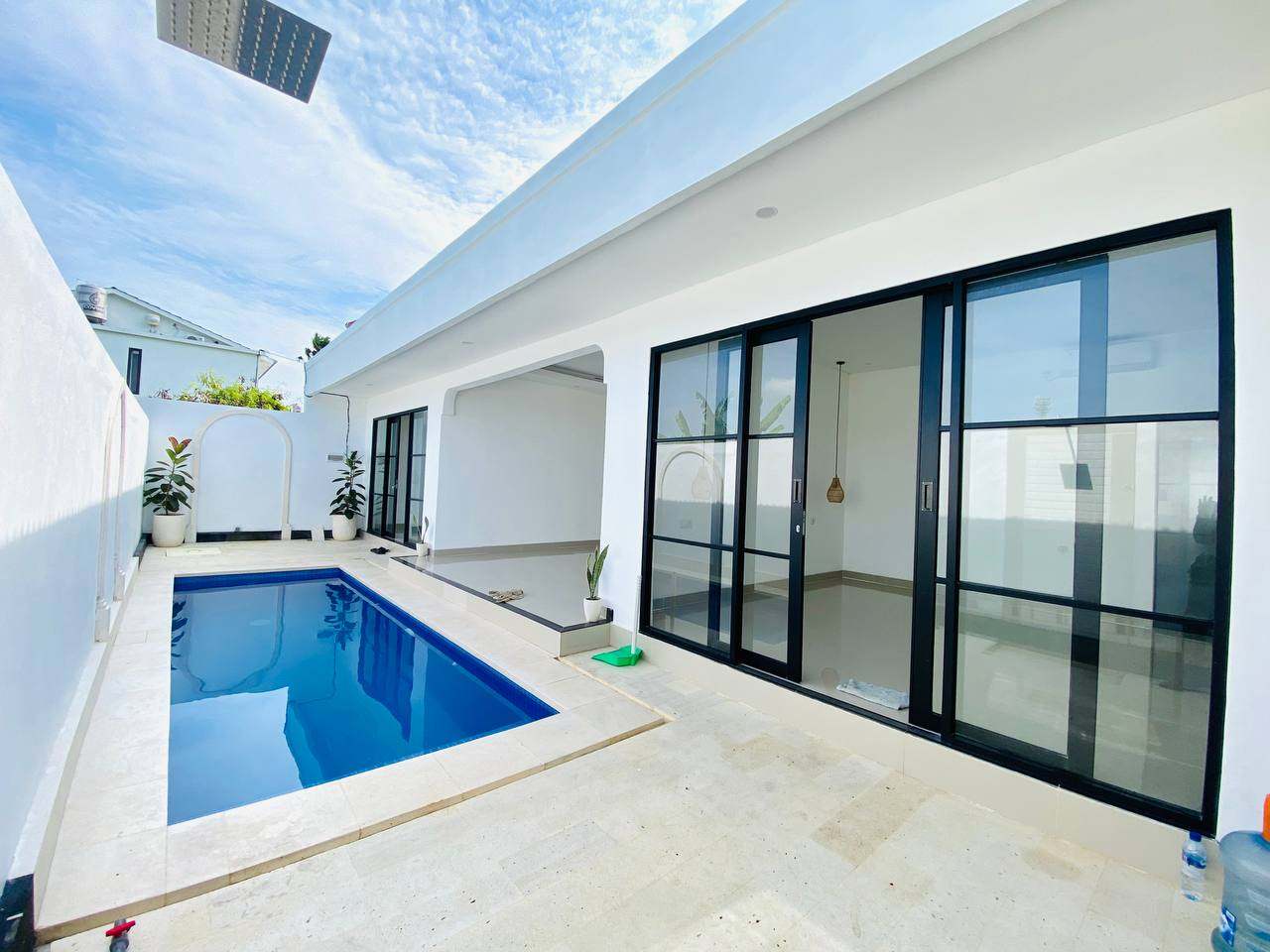 Villa image 1