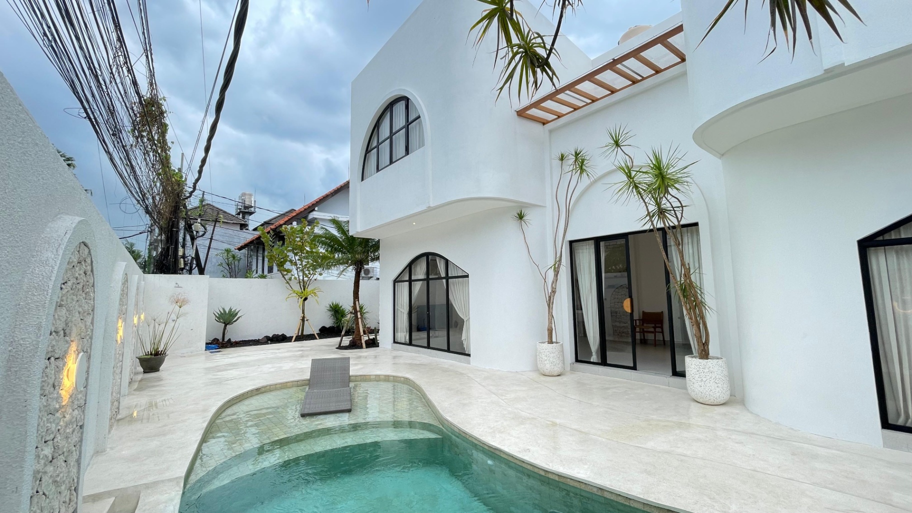Villa image 1
