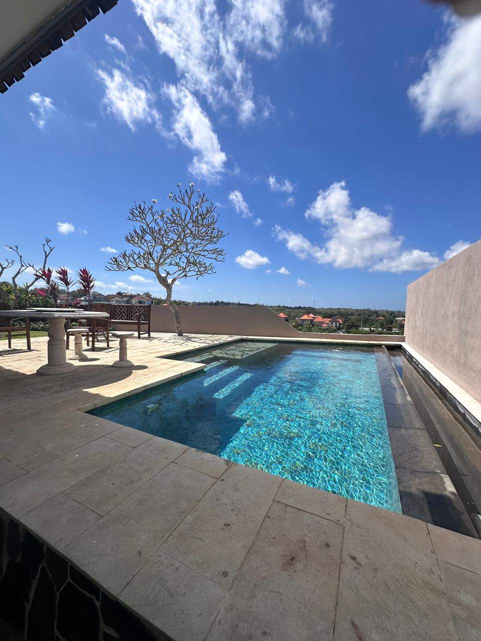 Villa image 1