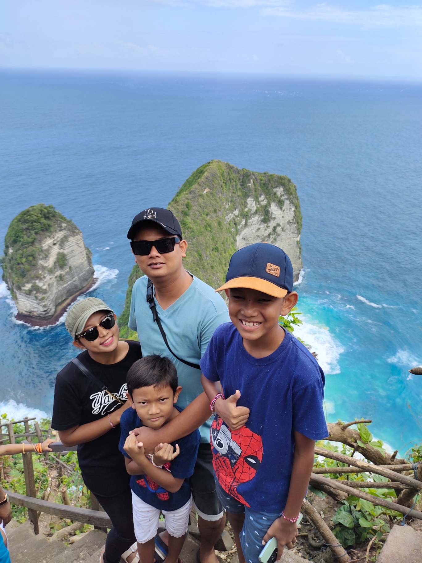 Adi utama putra