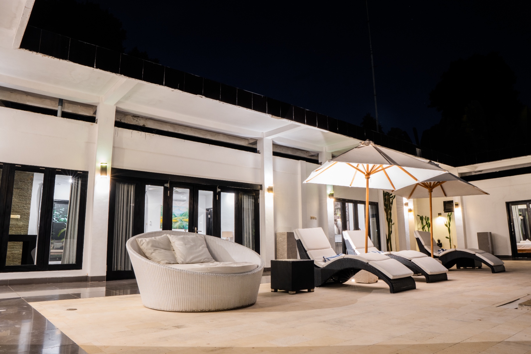 Villa image 2