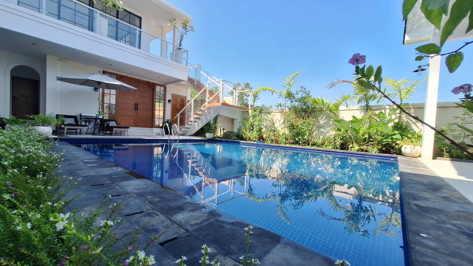 Villa image 3