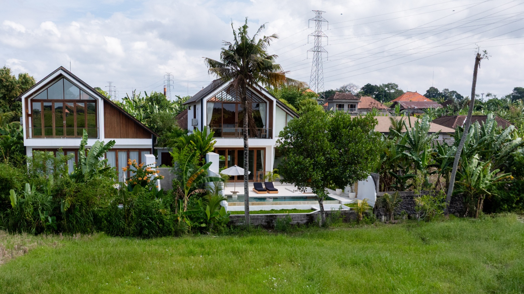 Villa image 1