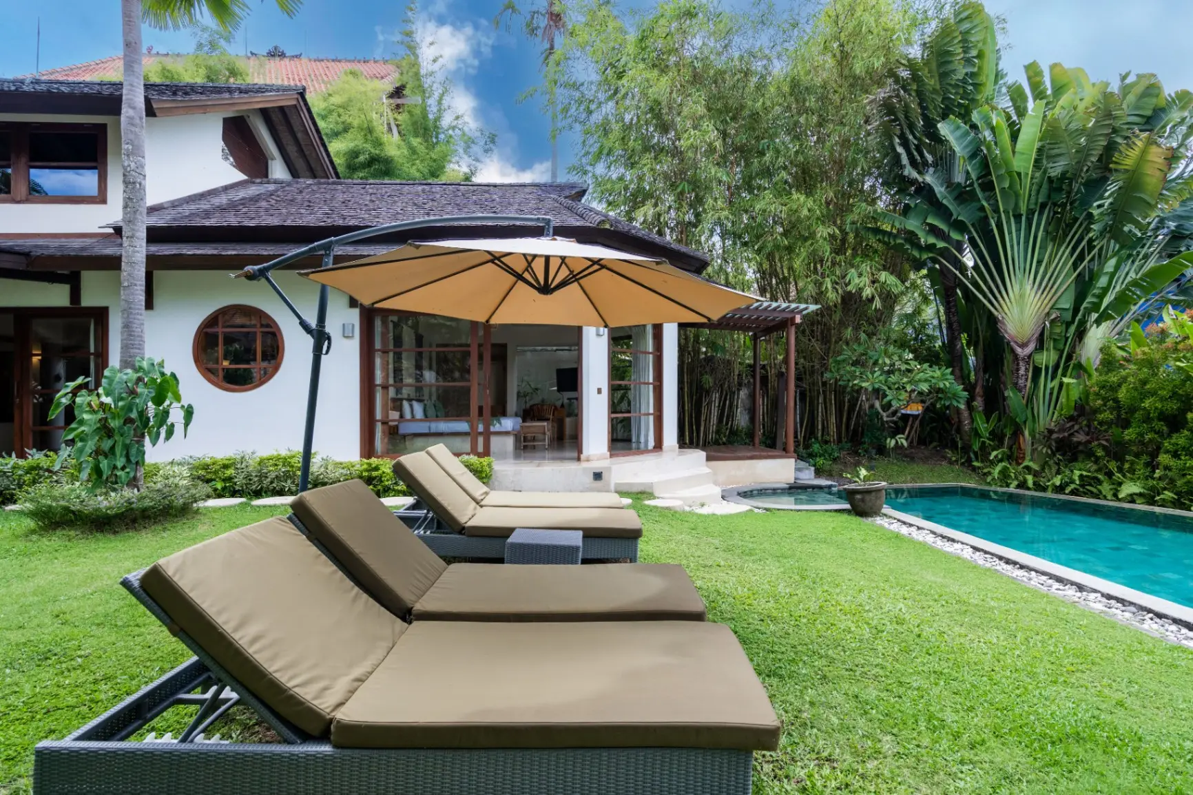Anaya - 3 BR Luxury Balinese Villa Berawa Canggu