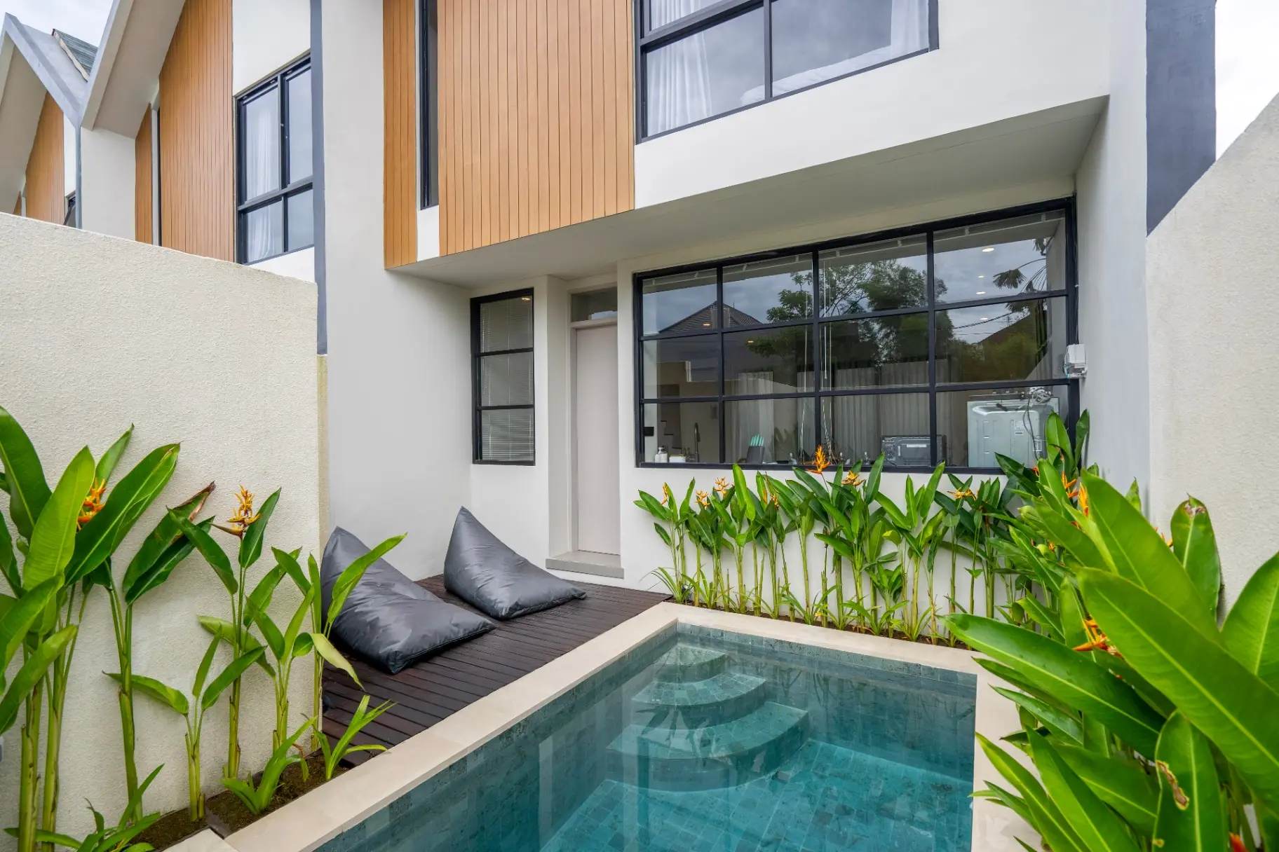 Jane - Beachtown 2BR Villa w/ Pool, 6 min to Berawa Beach