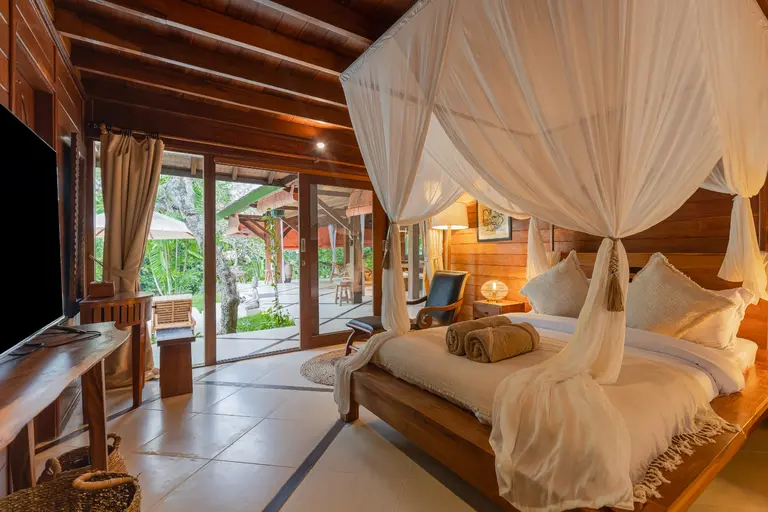 Sungai - Free Breakfast! 4BR Luxury Berawa Beach Villa in Canggu - Image 2